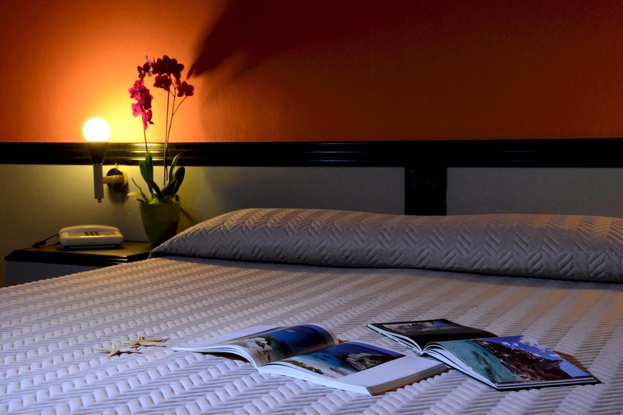 Hotel Orri Tortolì Eksteriør bilde